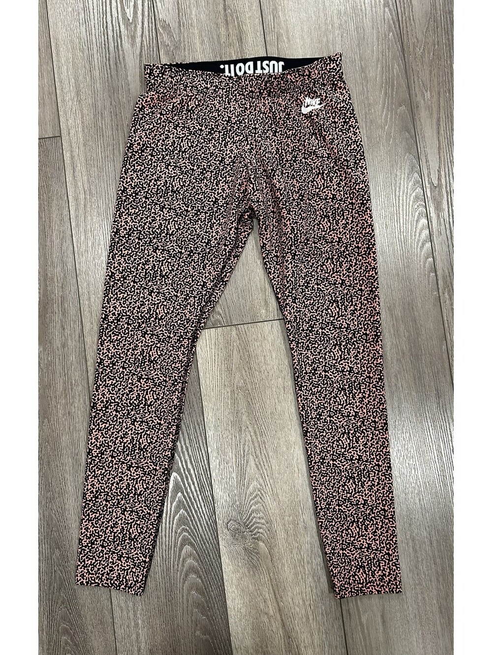 Nike Dri-FIT One Mid-Rise Printed Womens Active Leggings Size Medium Peach Black